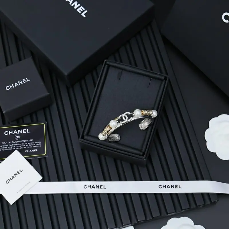 chanel bracelets s_123a2074